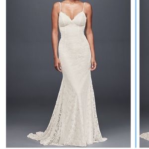 David’s Bridal Soft Lace Wedding Dress